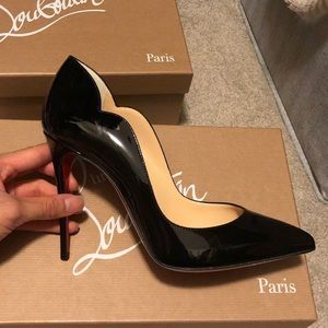 Black Louboutin | Hot Chic